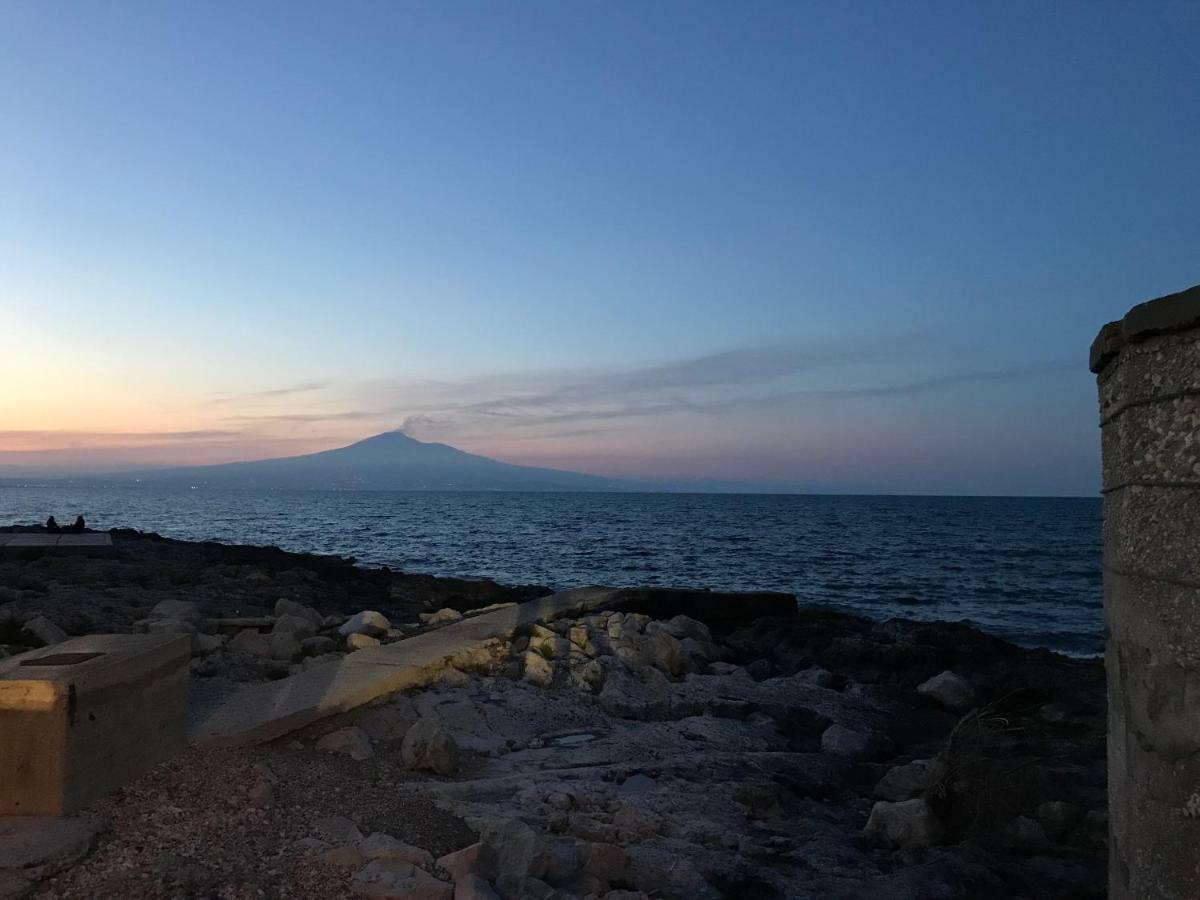 Blue54 - Pozzillo Sul Mare Fra L'Etna E Taormina Villa Exteriör bild